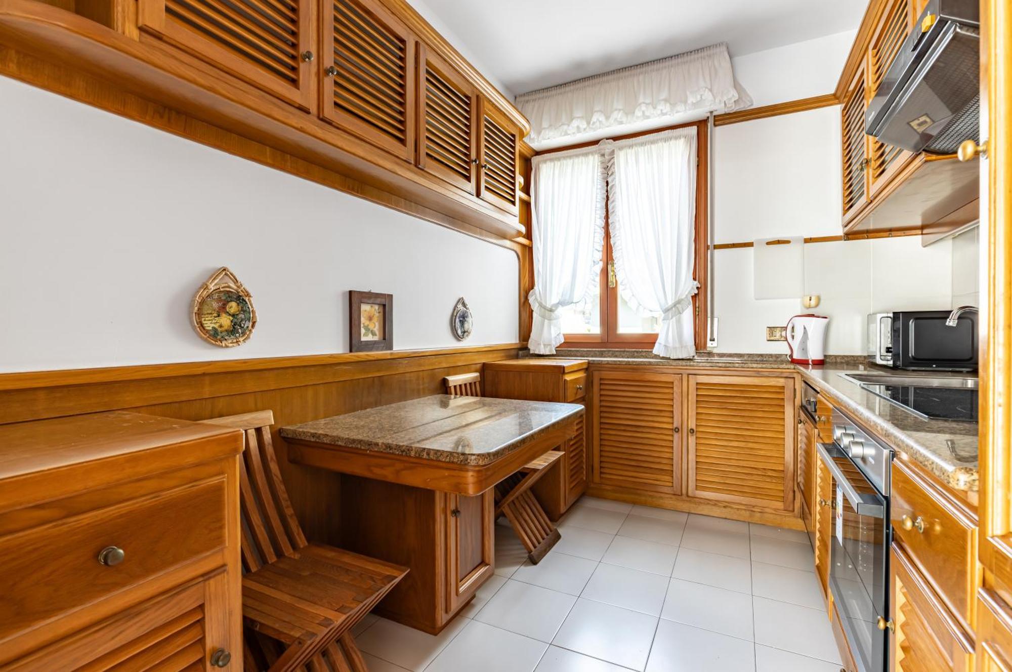 Two-Levels Apartment With Terrace And Parking Viareggio Luaran gambar